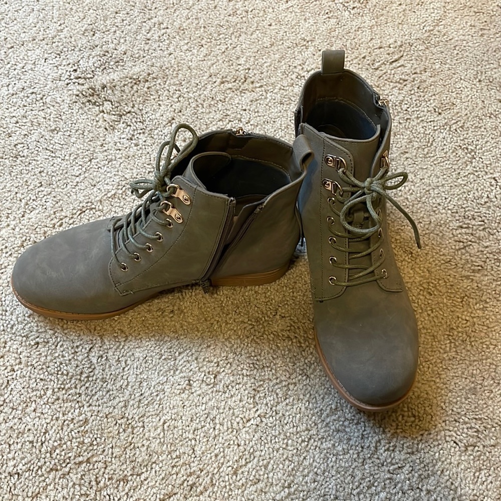 Never worn! Adorable and comfy combat boots!